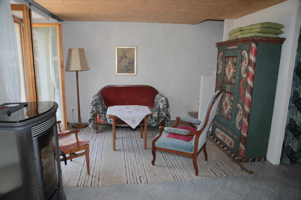 Casa Flora Lägenhet Verdabbio Exteriör bild